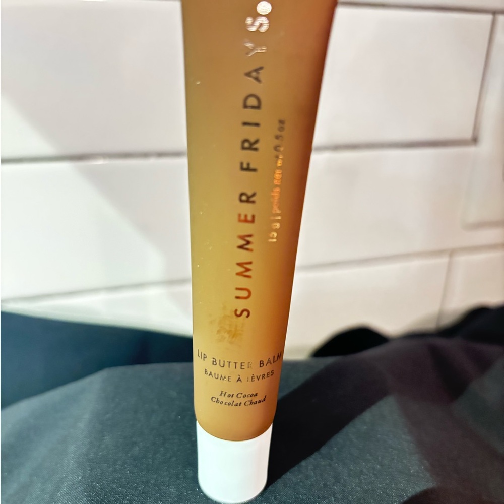 Summer Fridays Lip Butter Balm in Hot Cocoa